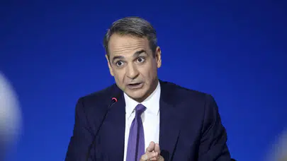 Miçotakis: Yunanistan Hürmüz'de askeri operasyona katılmayacak