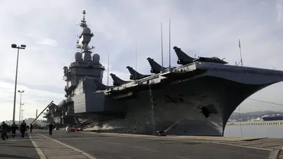 Fransa'dan Akdeniz hamlesi: Macron, Charles de Gaulle gemisini bölgeye gönderdi