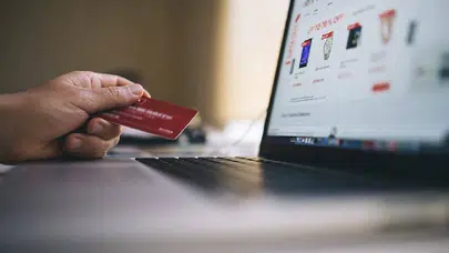 Geçen yıl tüketici şikayetlerinde giyim ve ayakkabı ilk sırada: Ticaret Bakanlığı’na 223 bin başvuru