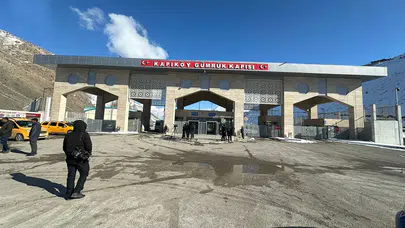 Türkiye-İran sınır kapılarında günübirlik yolcu geçişleri durduruldu