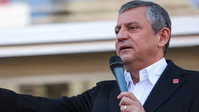 Özgür Özel: “Yargılanmak değil, yargılamak üzere Silivri’ye gidiyoruz”