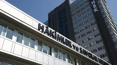 HSK kararnamesiyle 12 hakim ve savcının görev yeri değişti