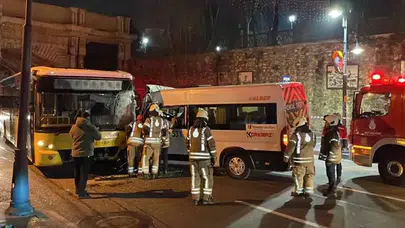 Beşiktaş'ta İETT otobüsü ile servis minibüsü kafa kafaya çarpıştı