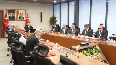 İçişleri Bakanı Mustafa Çiftçi sınır valileriyle güvenlik toplantısı gerçekleştirdi