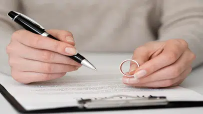 Mahkemelerde bekleme sona eriyor: Arabuluculukla boşanma hızlanacak