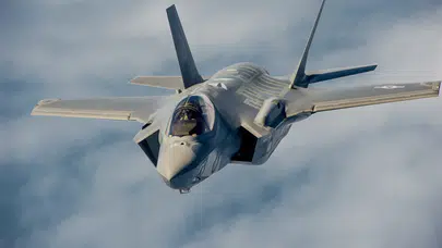 İran Devrim Muhafızları: 12 saatte F-35 dahil ABD savaş uçaklarını düşürdük