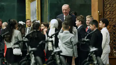 Erdoğan’dan 23 Nisan mesajı: “Dijital dünyada her bilgiye güvenmeyin”