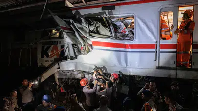 Endonezya'da tren kazası: 4 ölü, 38 yaralı