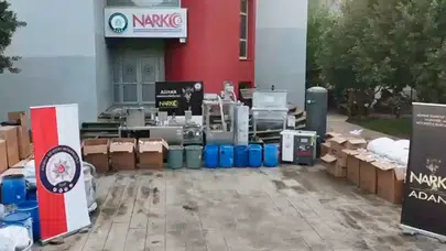 Adana'da narkotik polisinden dev operasyon: 2 tonu aşkın uyuşturucu ham maddesi ele geçirildi