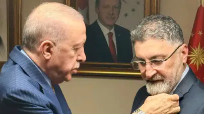 Serik Belediye Başkanı Kadir Kumbul AK Parti’ye katıldı: Rozeti Erdoğan taktı