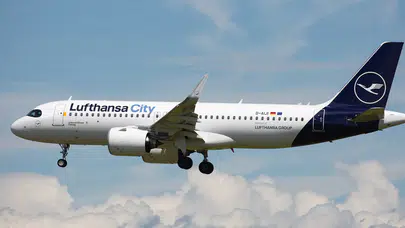 Lufthansa jet yakıtı krizi nedeniyle 20 bin uçuşu iptal edecek
