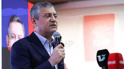 Özgür Özel'den ABD'deki daire iddialarına sert yanıt: İspatlamayan namerttir