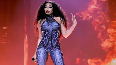 Megan Thee Stallion, Broadway sahnesinde fenalaştı: Hastaneye kaldırıldı