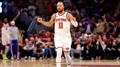 Tarihi seri sürüyor: New York Knicks, Cavaliers karşısında seriyi 3-0'a getirerek final kapısını sonuna kadar araladı