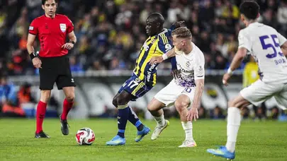 Fenerbahçe-Eyüpspor maçında 6 gollü beraberlik: Sarı-lacivertliler sezonu 2. sırada bitirdi