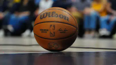 Wembanyama’nın ihraç edildiği gecede Timberwolves seriyi eşitledi, Knicks konferans finaline çıktı