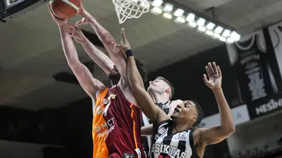 Beşiktaş GAİN, Galatasaray MCT Technic'e 89-82 kaybetti