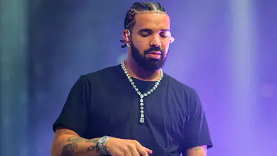 Drake aynı gün 3 albümle Spotify rekoru kırdı: 24 saatte 250 milyon dinlenme