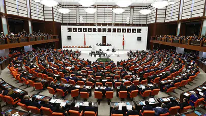 İnternet haber sitelerine Basın İlan Kurumu denetimi: Teklifin 7 maddesi daha Meclis’ten geçti
