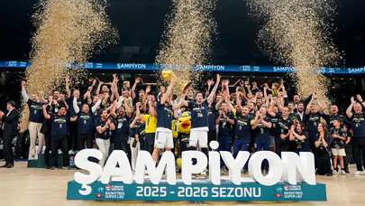 Fenerbahçe Beko şampiyonluk serisini üçledi: Beşiktaş'ı deviren sarı-lacivertliler 13. kez zirvede
