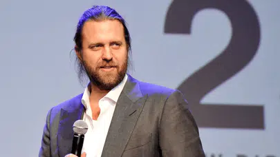 Hollywood yönetmeni Carl Rinsch, Netflix’i 11 milyon dolar dolandırdığı için hapis cezası aldı