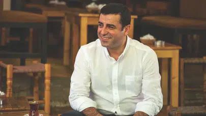 Selahattin Demirtaş’tan “somut adım” çağrısı: “Yeni bir siyaset zemini kurmanın zamanı geldi”
