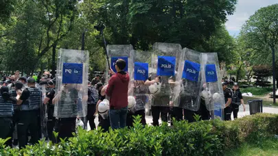 Ankara’da açlık grevi yapan öğretmenlere polis müdahalesi: Ters kelepçeyle gözaltı