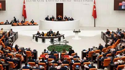 TBMM’de emniyet, basın ve taksi düzenlemesi kabul edildi: İlk 6 madde Meclis Genel Kurulu’ndan geçti