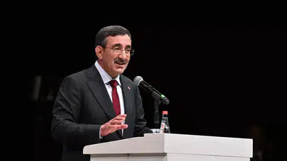Cumhurbaşkanı Yardımcısı Cevdet Yılmaz’dan çerçeve yasa ve Erdoğan’ın adaylığı açıklaması