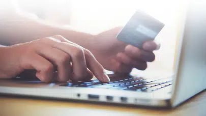 Kredi kartına kısıtlama geldi: Kimlik doğrulamada banka hesabı zorunlu oldu