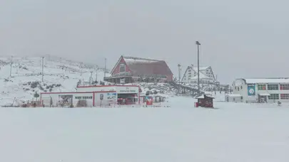 Sivas'ta kar felaketi: 807 köy yolu ulaşıma kapandı, 28 kara yolu trafiğe kapalı