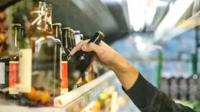 Alkollü içeceklere zam geldi: Yeni fiyatlar 5 Ocak’tan itibaren geçerli