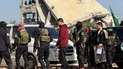 Gazze'de son rehine naaşı teslim edildi