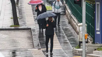 Meteoroloji uyardı: Marmara ve Ege'de sağanak, doğuda çığ tehlikesi