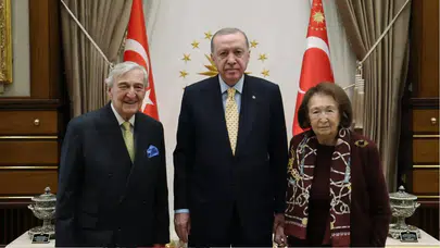 Cumhurbaşkanı Erdoğan Külliye'de Koç ailesini kabul etti