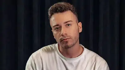 Enes Batur kimdir, kaç yaşında, nereli?