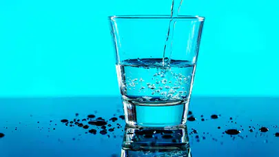 Gün içinde yeteri kadar su içmeyenler dikkat: Pek çok hastalık kapıda!