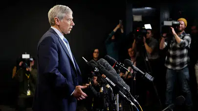 Maduro'nun savunmasını üstlenen kişi Julian Assange’ın avukatı oldu