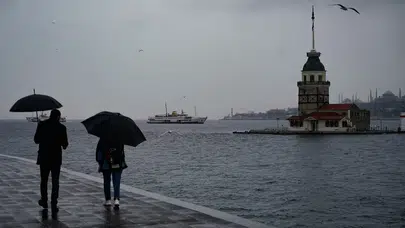 Meteoroloji, İstanbul dahil olmak üzere yağış için saat verdi: Yüksek yerlerde kar bekleniyor
