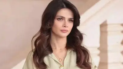 Uzak Şehir'in Alya'sı Sinem Ünsal annesini paylaştı: Güzellik genetik