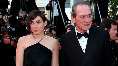 Ünlü oyuncu Tommy Lee Jones'un kızı otel odasında ölü bulundu
