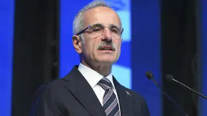 Bakan Abdulkadir Uraloğlu, Esenboğa Havalimanı’nda rahatsızlandı