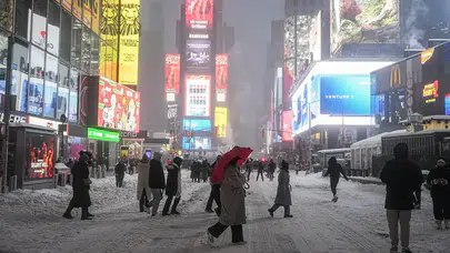 ABD'de 'Kutup Girdabı' alarmı: 100 milyon kişi kar hapsinde