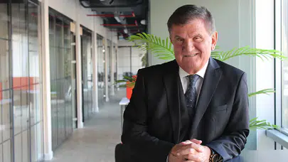 TURYAP’ın kurucusu Azmi Zeki Sarıbay hayatını kaybetti