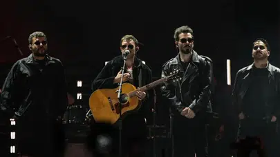 Adamlar’dan müziğe dönüş sinyali: Sosyal medyada dikkat çeken hareket