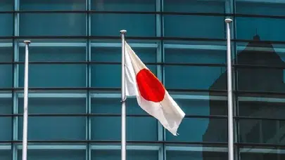Japonya’da erken genel seçim başladı, Takaiçi için güvenoyu kritik