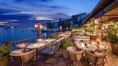 İstanbul’da Boğaz manzaralı iftar fiyatları cep yakıyor: Kişi başı 7 bin 800 liraya kadar çıktı
