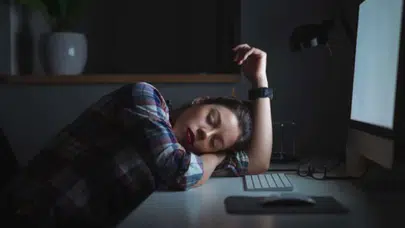 İş hayatı yıpratıyor: Türkiye’de çalışanların yarısı yorgun ve stresli