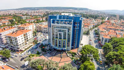 Buca Belediyesi'ne operasyon: 28 gözaltı