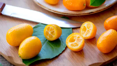 Kumkuat nasıl yenir? Kabuğuyla tüketilen şifa deposu kamkat rehberi